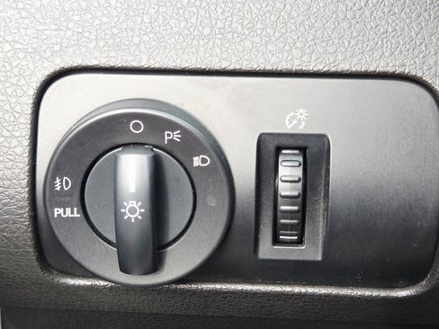 Used 2006 Ford Mustang GT image 32