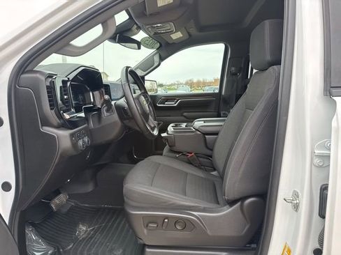 Used 2025 Chevrolet Silverado 1500 LT w/ Work Truck Package AWD/4WD image 15