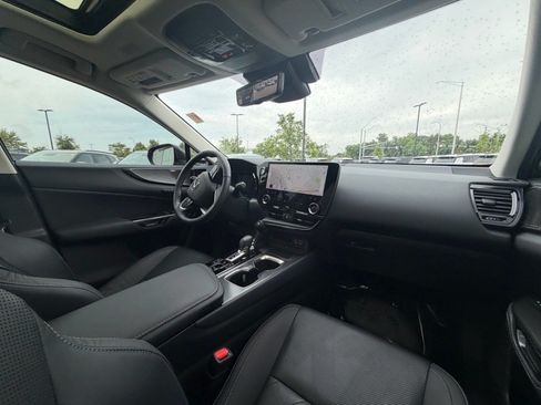 Used 2024 Lexus NX 350 AWD w/ Vision Package image 9