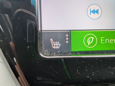 Used 2020 Chevrolet Bolt LT image 30