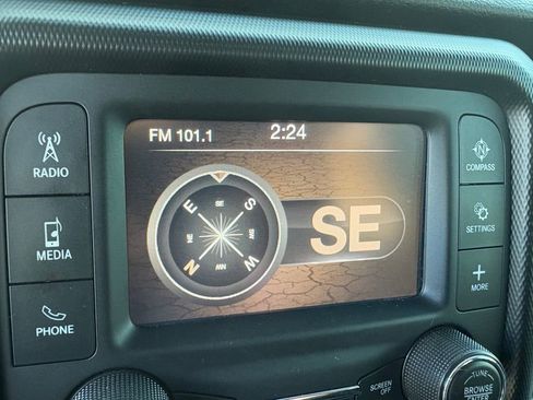 Used 2020 Jeep Gladiator Sport w/ Quick Order Package 24S image 30