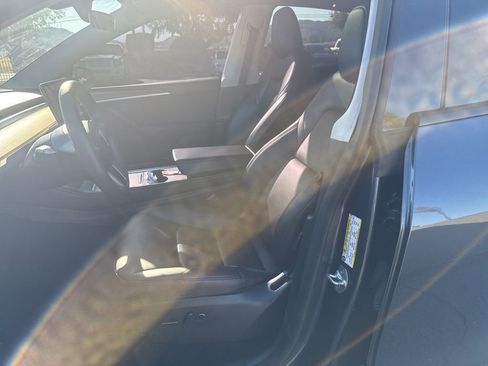 Used 2024 Tesla Model Y Long Range image 21