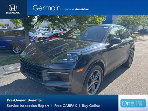 Used 2024 Porsche Cayenne AWD/4WD image 1
