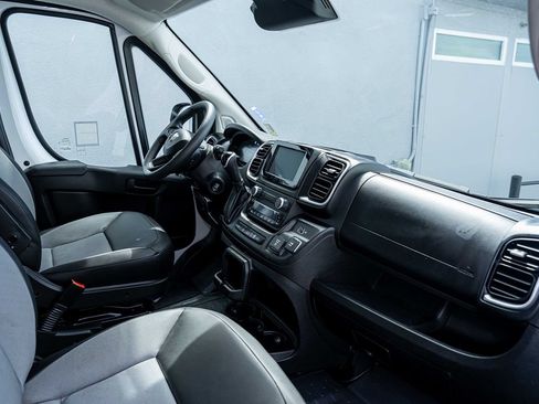 Used 2025 RAM ProMaster 2500 w/ Quick Order Package 22G SLT FWD image 15