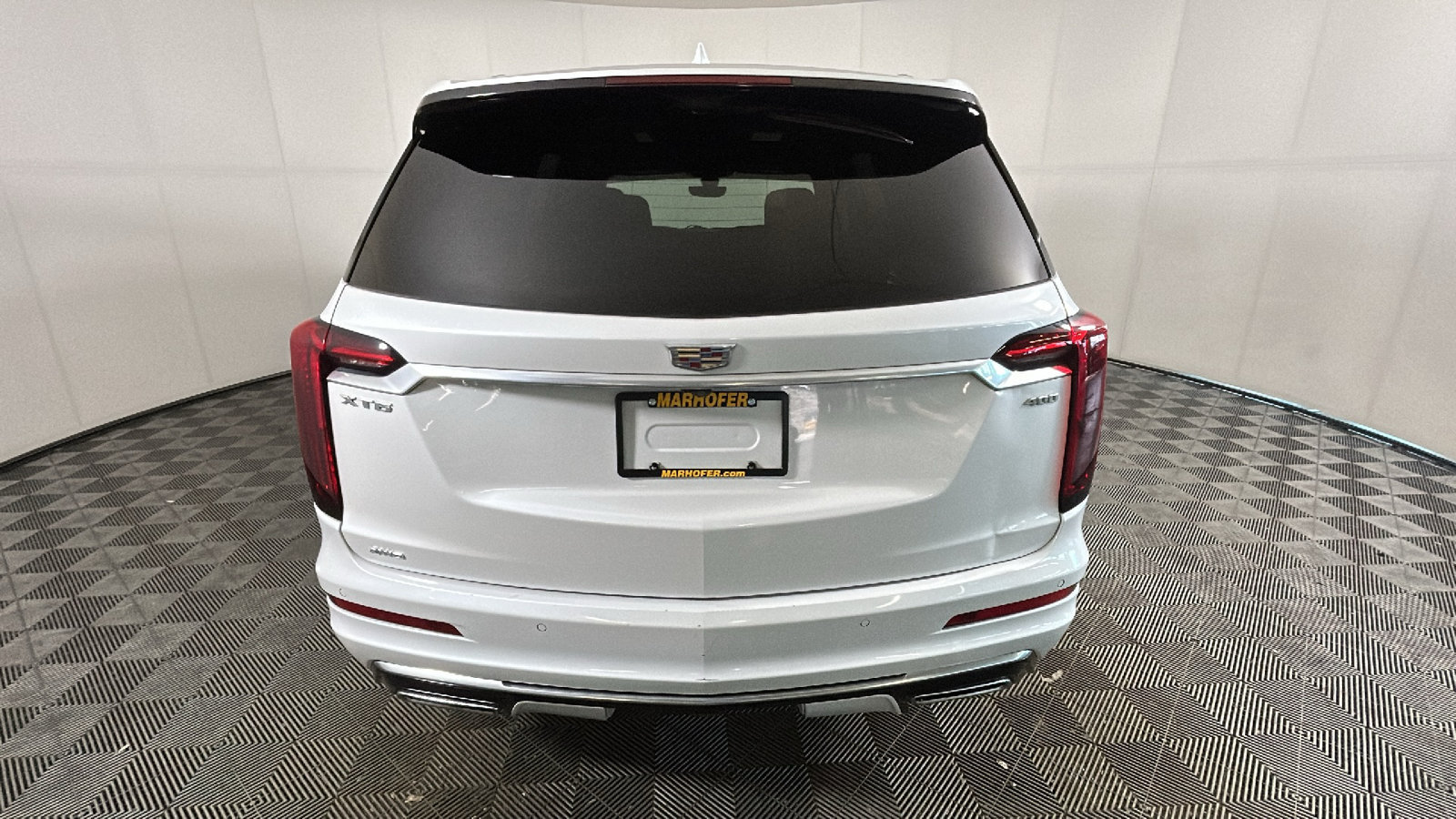 Used 2024 Cadillac XT6 Premium Luxury w/ Technology Package AWD/4WD image 4