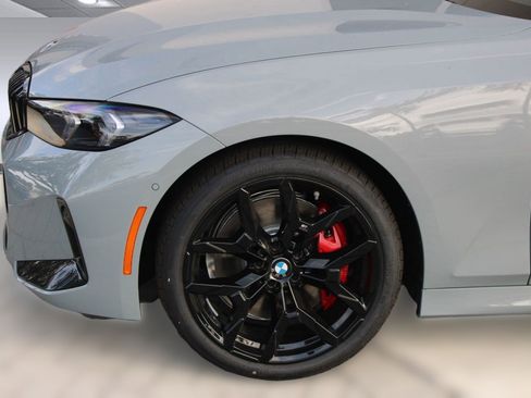 New 2026 BMW 330i Sedan w/ M Sport Package image 11