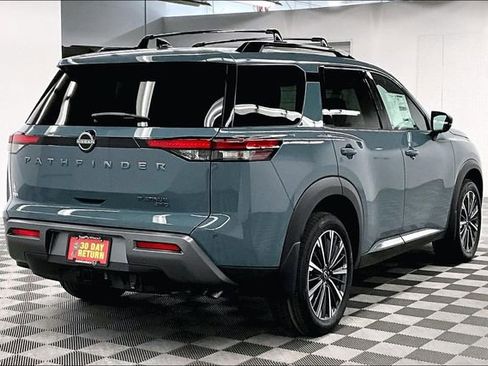 New 2026 Nissan Pathfinder Platinum AWD/4WD image 17