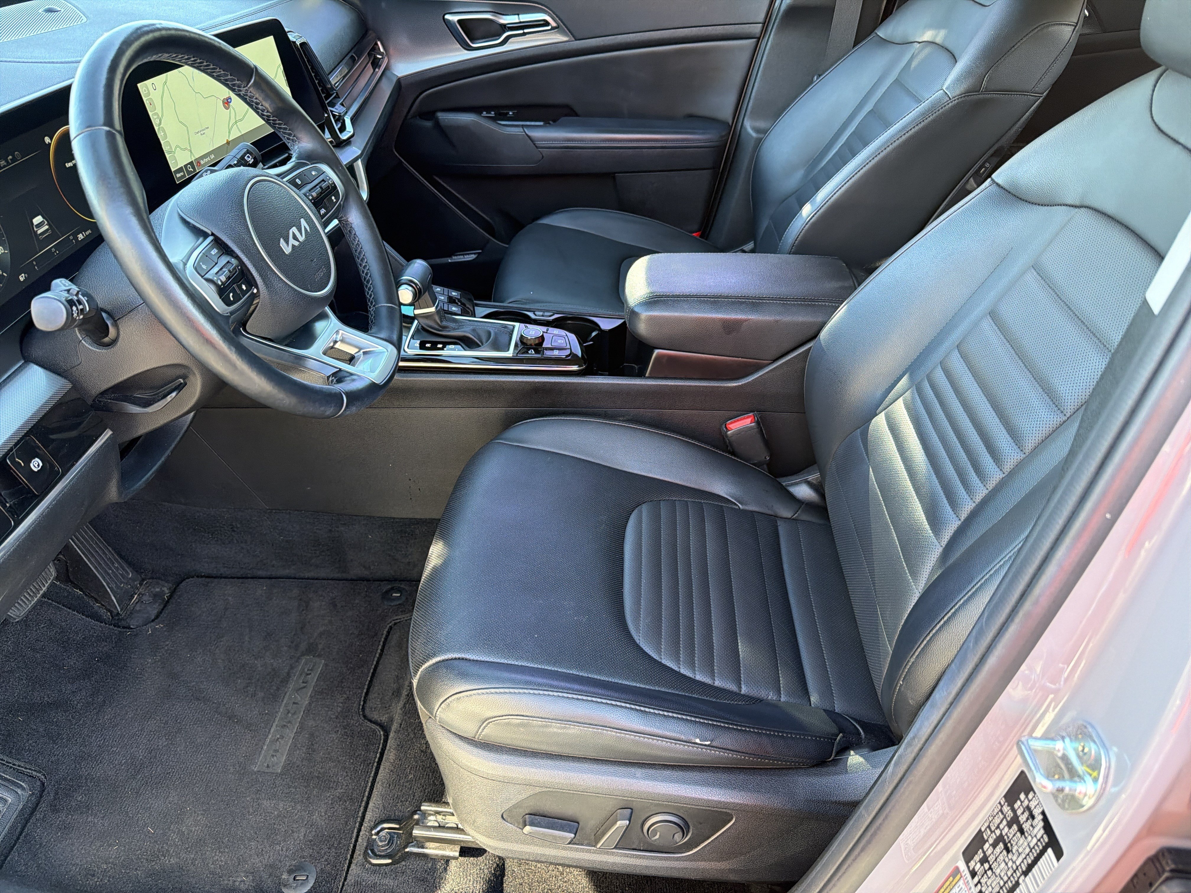 Used 2023 Kia Sportage SX FWD image 2