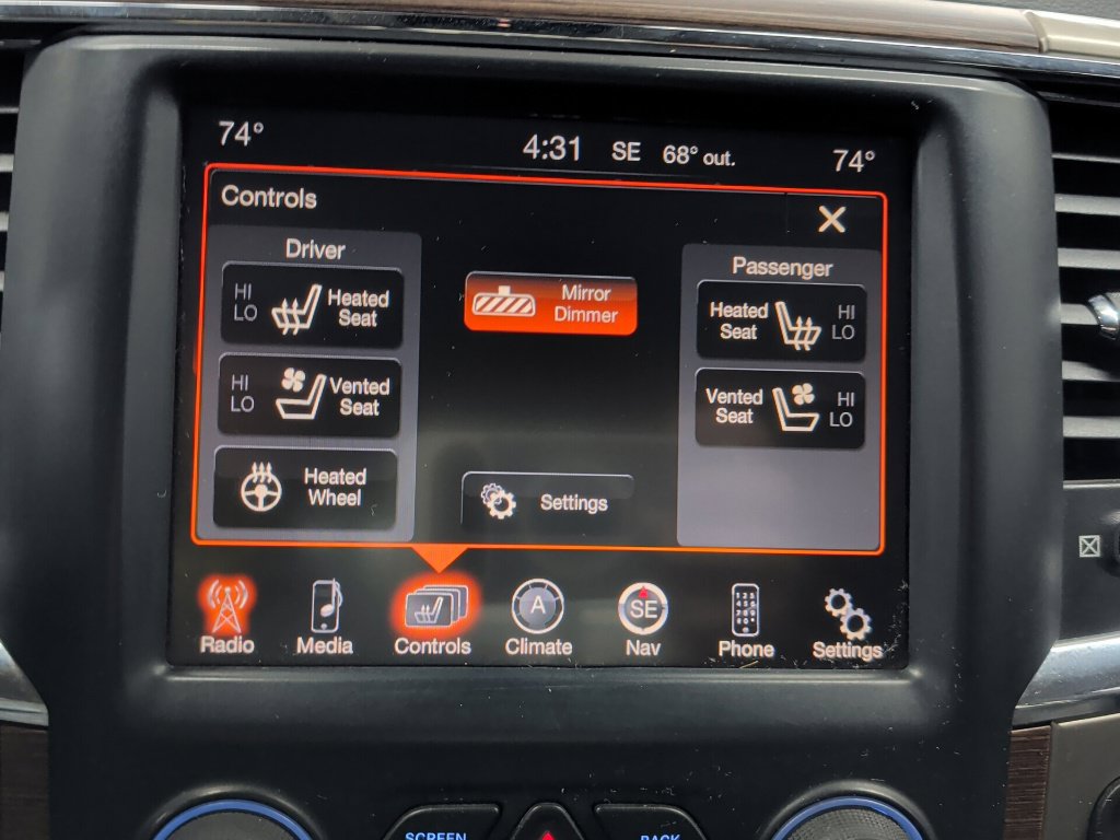 Used 2013 RAM 2500 Laramie w/ Convenience Group AWD/4WD image 21