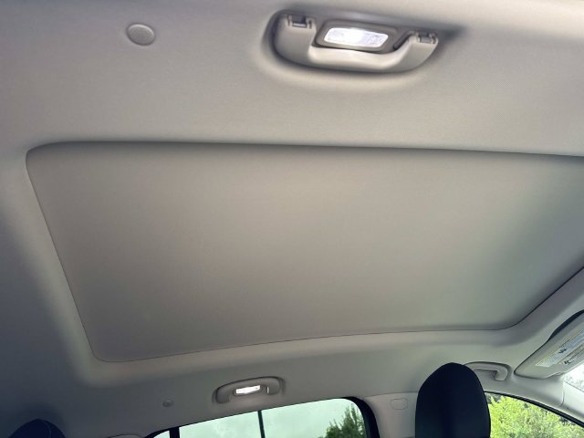 Used 2023 Buick Envision Avenir FWD image 10