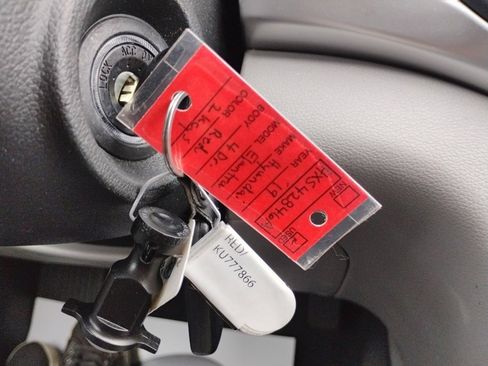 Used 2019 Hyundai Elantra SE image 23