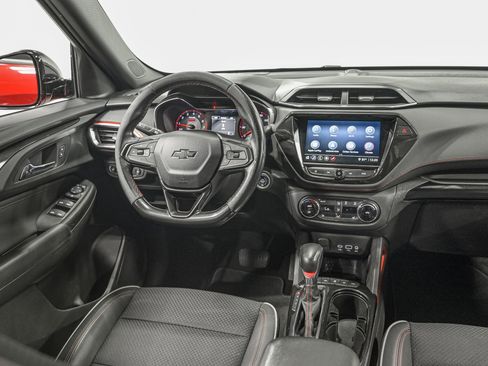 Used 2023 Chevrolet TrailBlazer RS w/ Sun and Liftgate Package FWD image 30