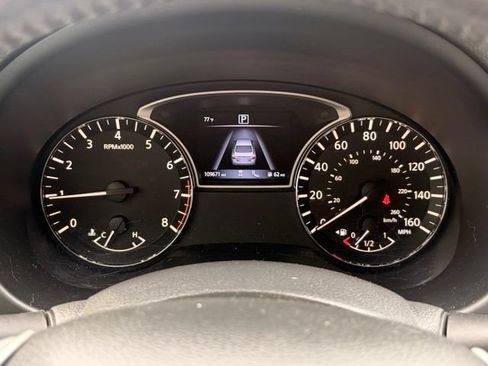 Used 2016 Nissan Altima 2.5 SL w/ 2.5 Technology Package FWD image 16