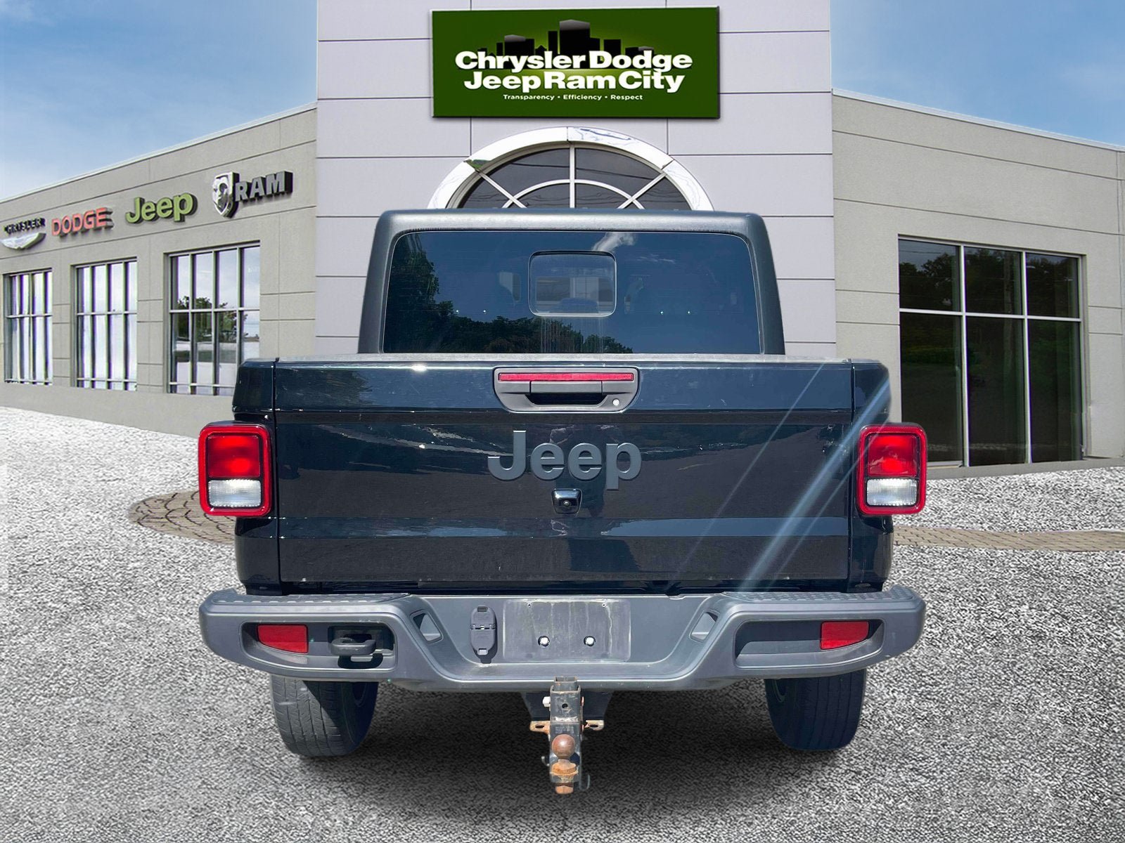 Used 2022 Jeep Gladiator Sport AWD/4WD image 7