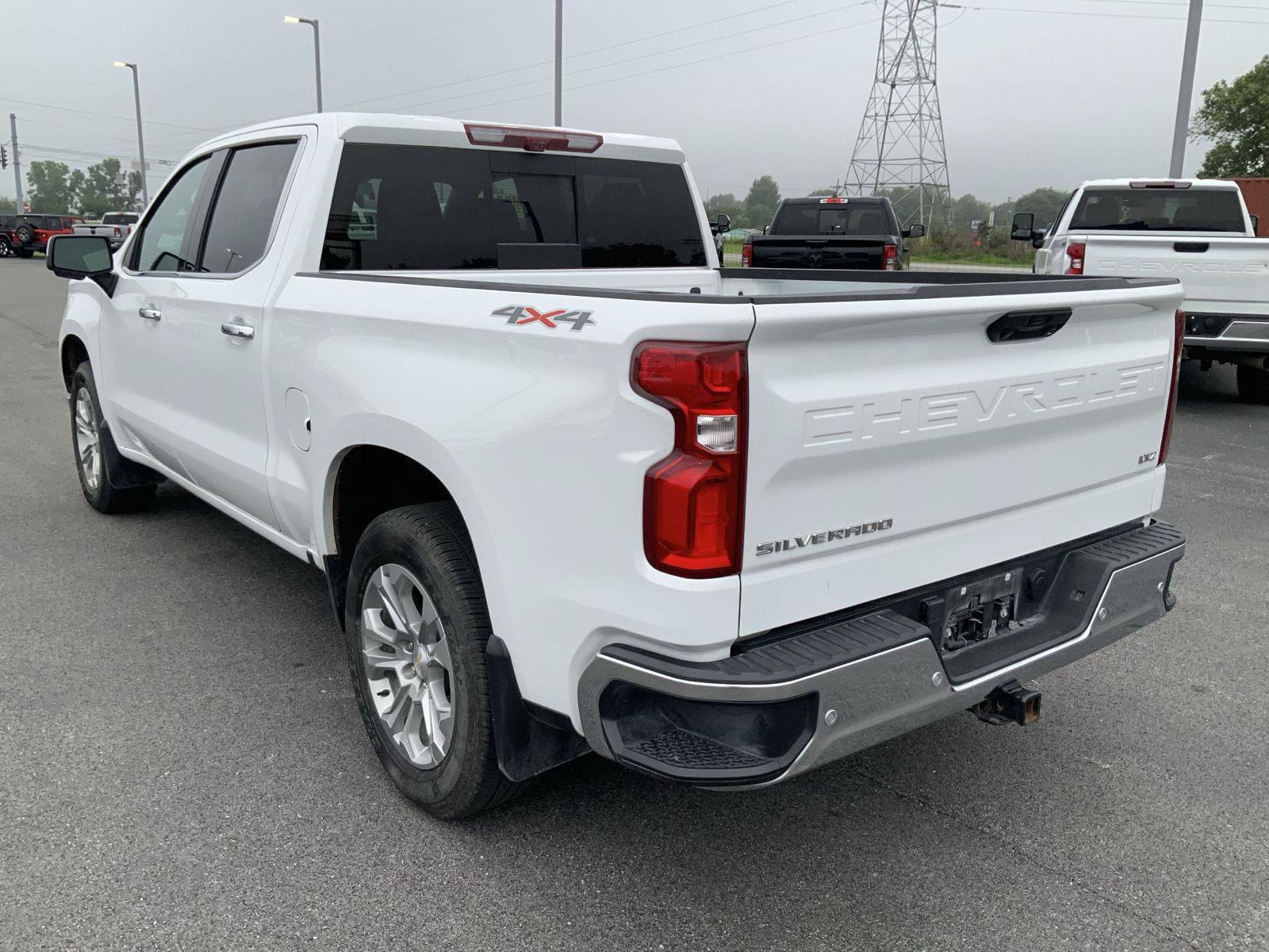 Used 2024 Chevrolet Silverado 1500 LTZ w/ LTZ Premium Package AWD/4WD image 7