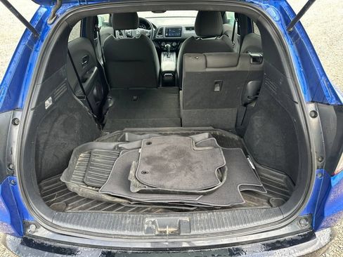 Used 2021 Honda HR-V Sport image 9