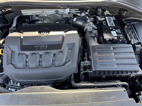 Used 2023 Volkswagen Tiguan SE FWD image 22