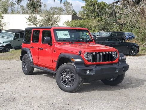 Used 2025 Jeep Wrangler Unlimited Sport AWD/4WD image 32