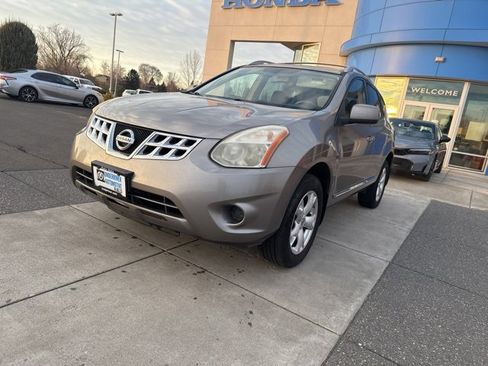 Used 2011 Nissan Rogue SV w/ Premium Pkg image 14