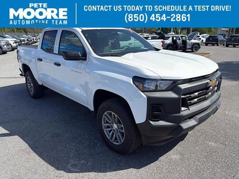 Used 2024 Chevrolet Colorado W/T RWD image 1