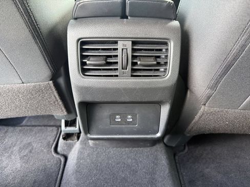 Used 2026 Nissan Rogue SV AWD/4WD image 23