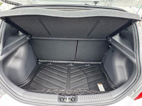 Used 2014 Hyundai Accent GS FWD image 22