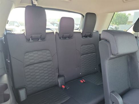 New 2025 Nissan Pathfinder SL image 15