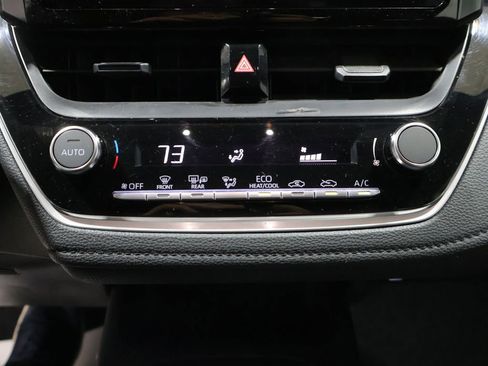Used 2025 Toyota Corolla SE FWD image 29