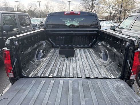 Used 2023 Chevrolet Colorado W/T image 6