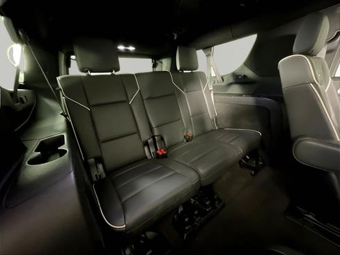 Used 2024 Cadillac Escalade ESV Sport AWD/4WD image 26