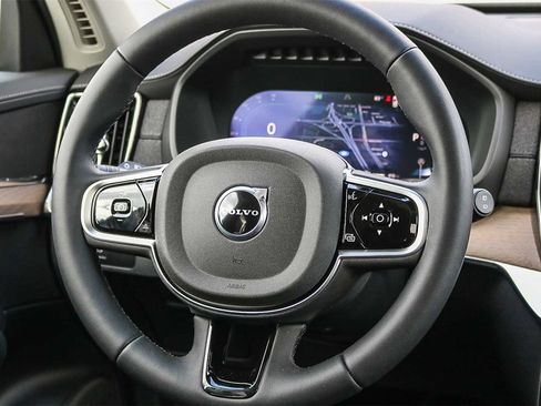 New 2025 Volvo XC90 B6 Core w/ Protection Package Premier image 17