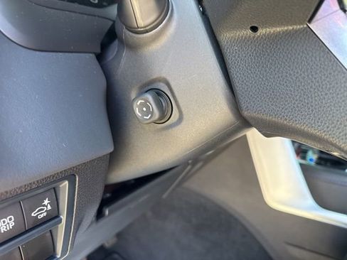 Used 2024 Toyota Sequoia Platinum image 38