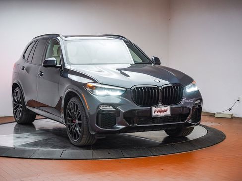 Used 2021 BMW X5 sDrive40i w/ M Sport Package RWD image 3