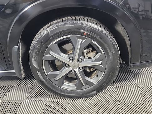 Certified 2024 Honda HR-V EX-L image 3