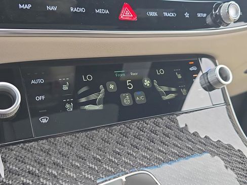 New 2026 Genesis GV70 3.5T Sport Prestige AWD/4WD image 23