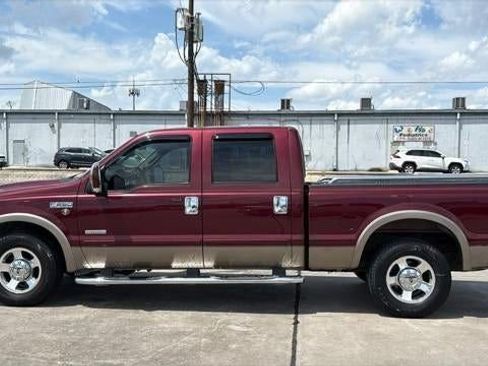Used 2006 Ford F250 Lariat RWD image 3