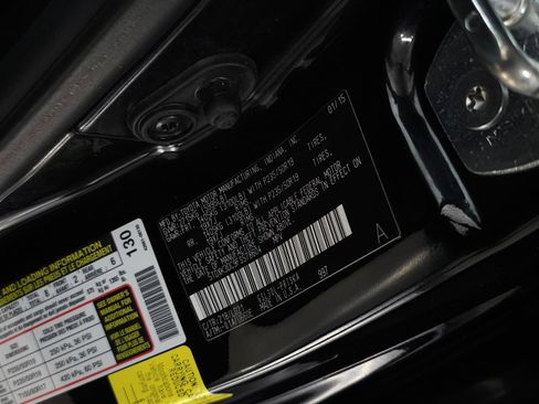 Used 2015 Toyota Sienna SE FWD image 27
