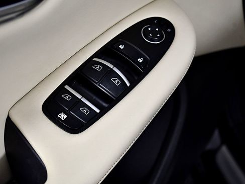 Used 2021 INFINITI QX50 Luxe w/ Cargo Package image 16