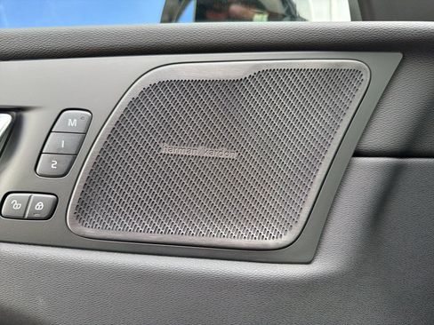 New 2026 Volvo XC60 B5 Ultra w/ Protection Package Premier image 16