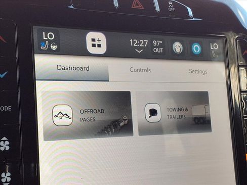 Used 2023 RAM 3500 Laramie image 34