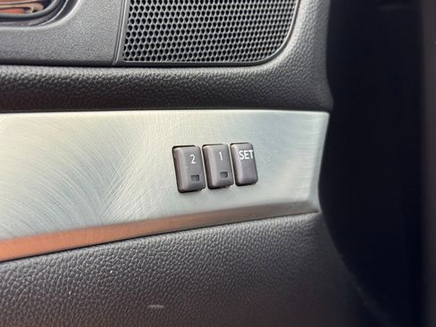 Used 2012 INFINITI G37 IPL image 18