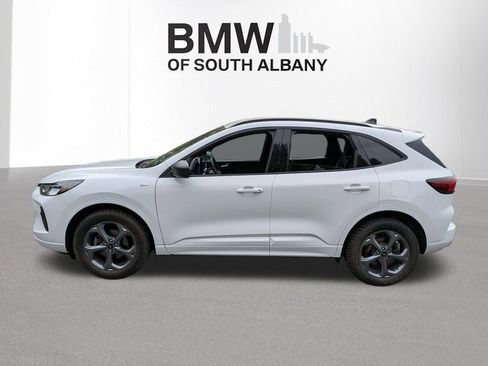 Used 2023 Ford Escape ST-Line w/ Tech Pack #1 AWD/4WD image 3
