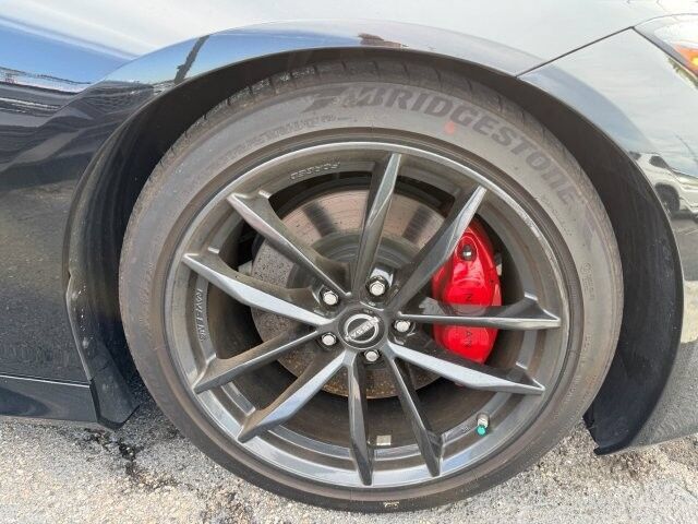 Used 2025 Nissan Z Performance w/ Floor Mat Package RWD image 9