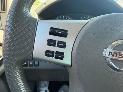 Used 2019 Nissan Frontier SV AWD/4WD image 13