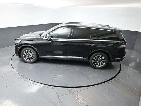 Used 2023 Lincoln Aviator AWD image 18