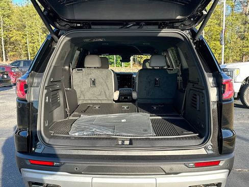 New 2026 GMC Acadia Elevation w/ Elevation Premium Package image 16