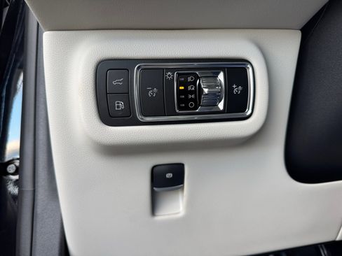 New 2026 Lincoln Nautilus Premier w/ Equipment Group 102A image 19