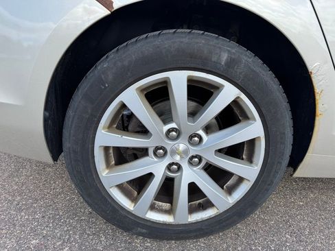 Used 2015 Chevrolet Malibu LT image 3