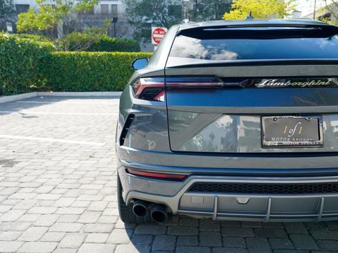 Used 2019 Lamborghini Urus AWD/4WD image 24