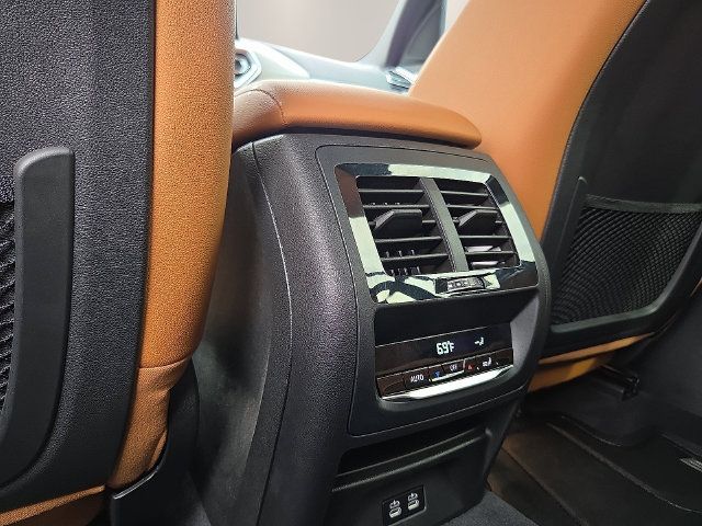 Used 2024 BMW X3 sDrive30i w/ Premium Package w/ZPA RWD image 12